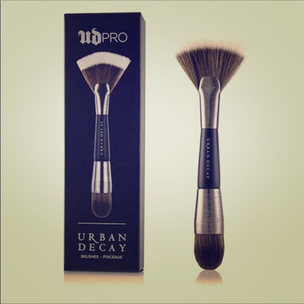Urban decay Contour shapeshifter F-113